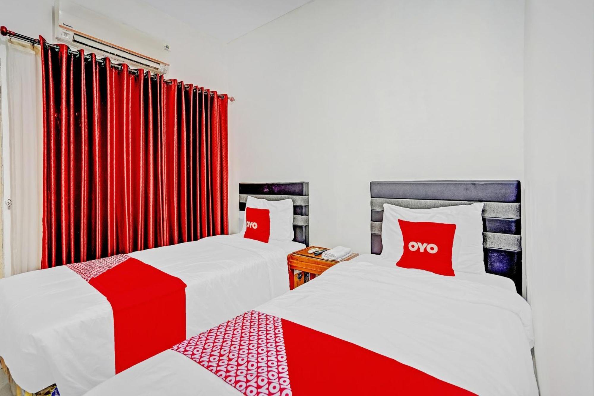 Hotel Kalimantan スラバヤ エクステリア 写真