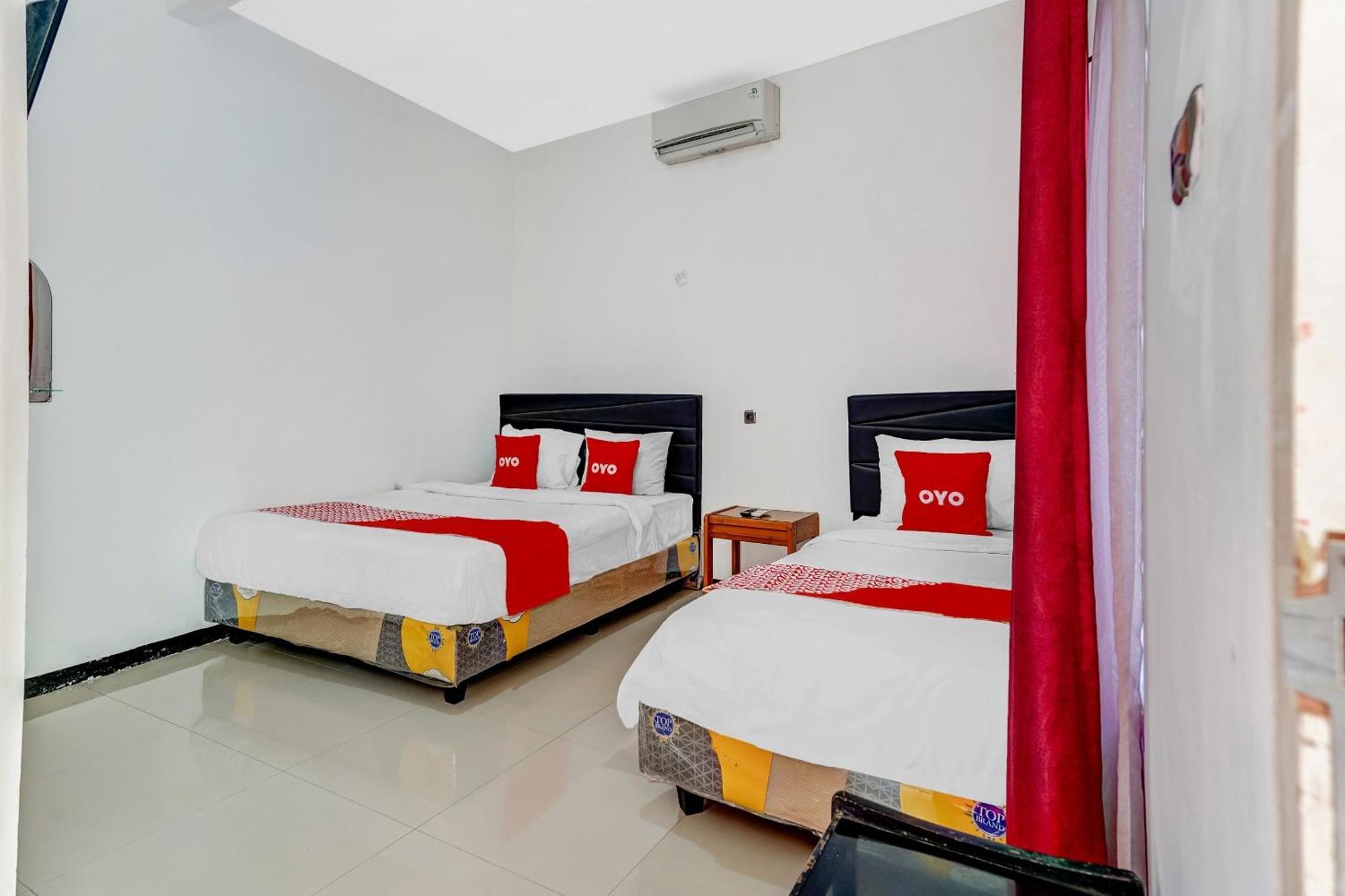 Hotel Kalimantan スラバヤ エクステリア 写真