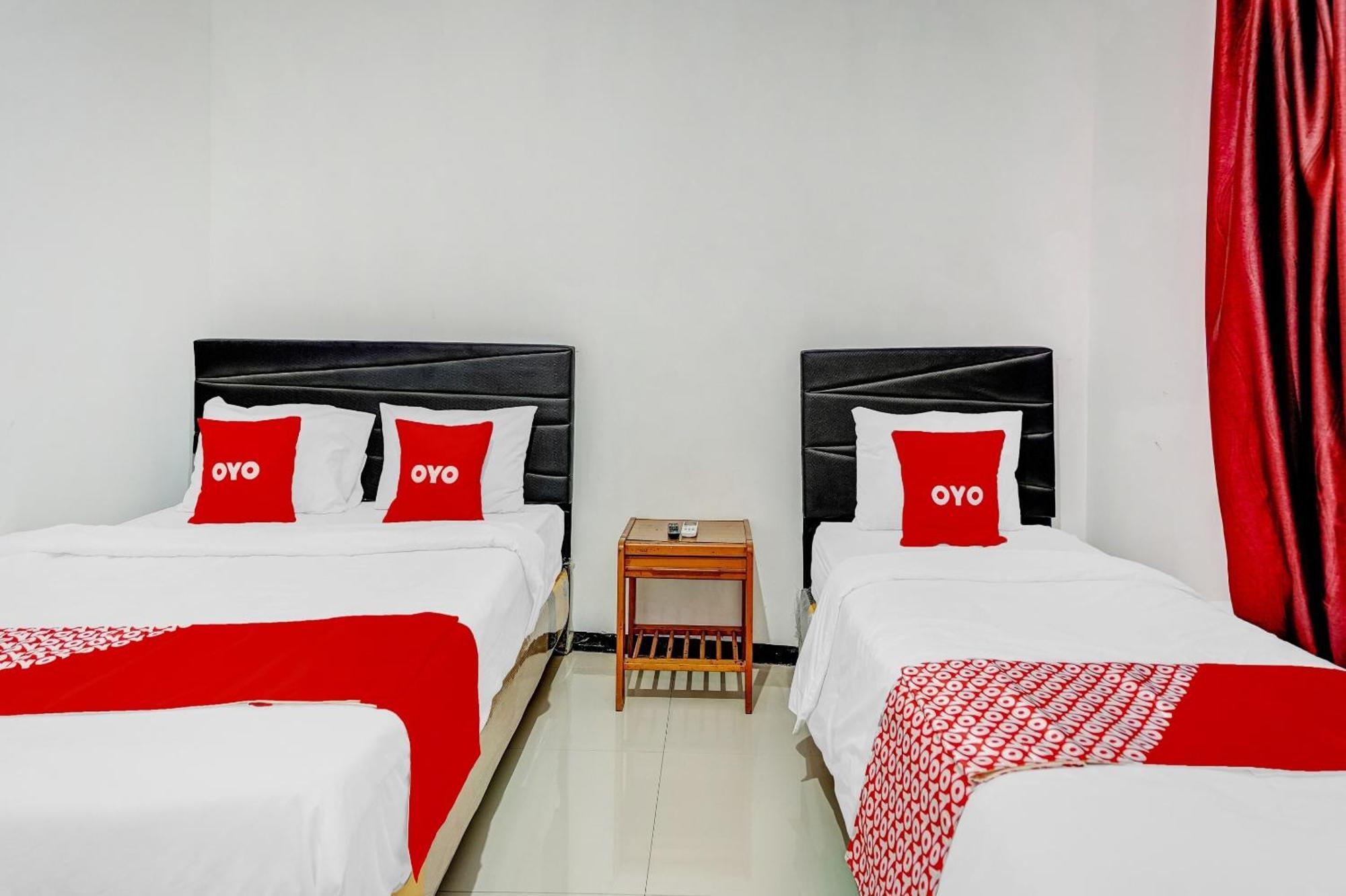 Hotel Kalimantan スラバヤ エクステリア 写真