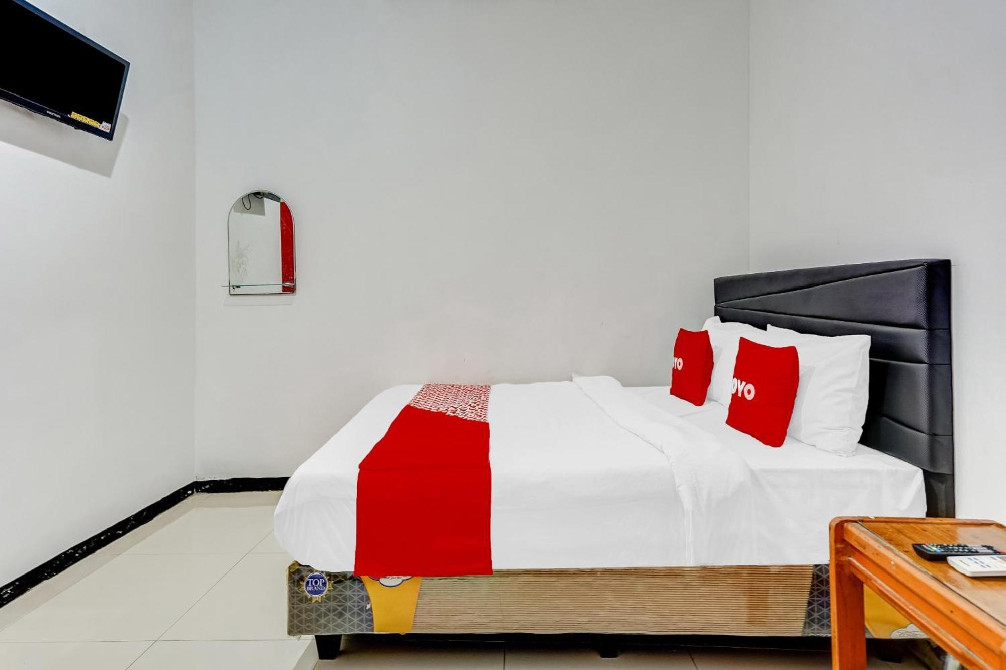 Hotel Kalimantan スラバヤ エクステリア 写真