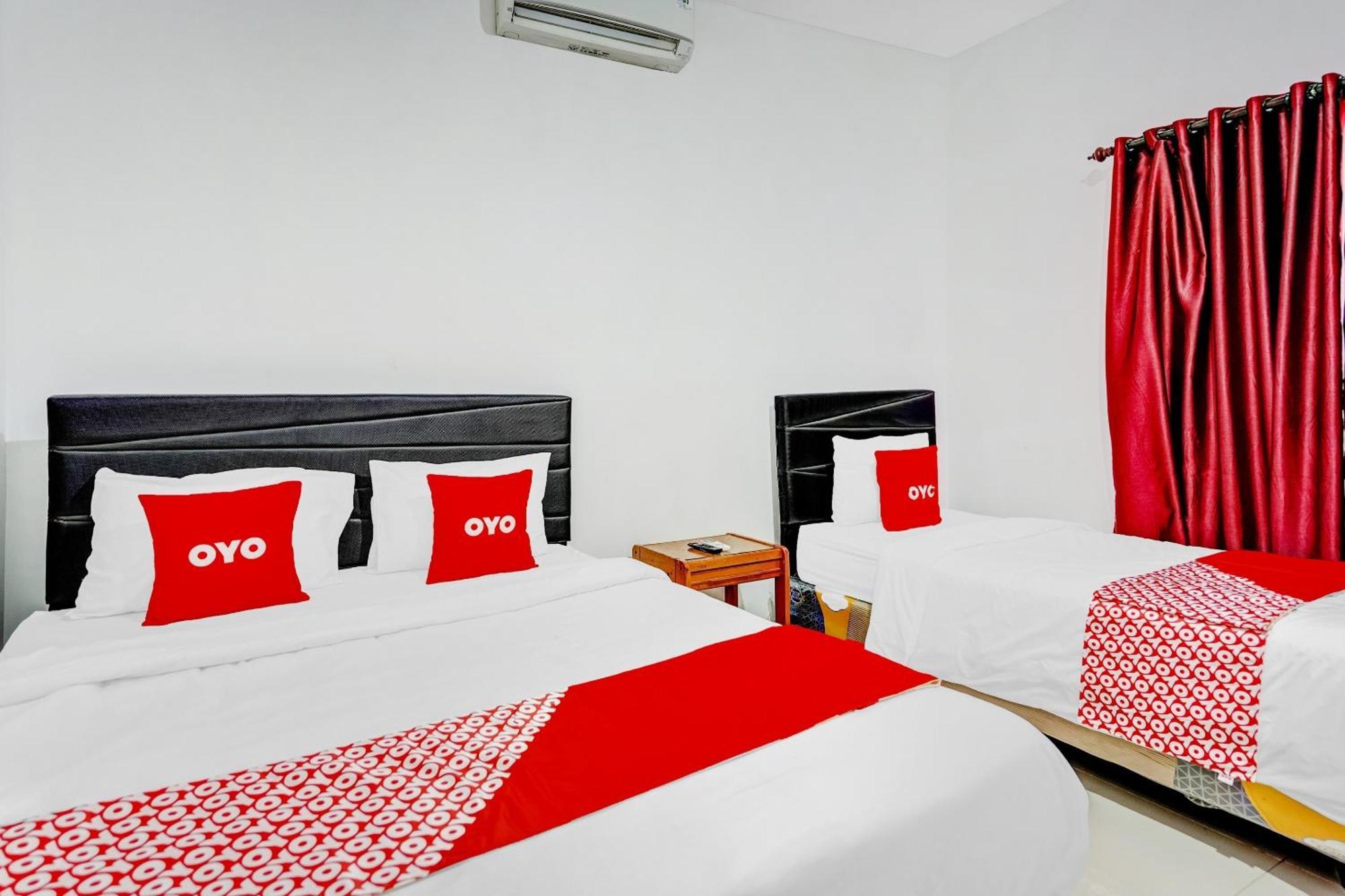 Hotel Kalimantan スラバヤ エクステリア 写真