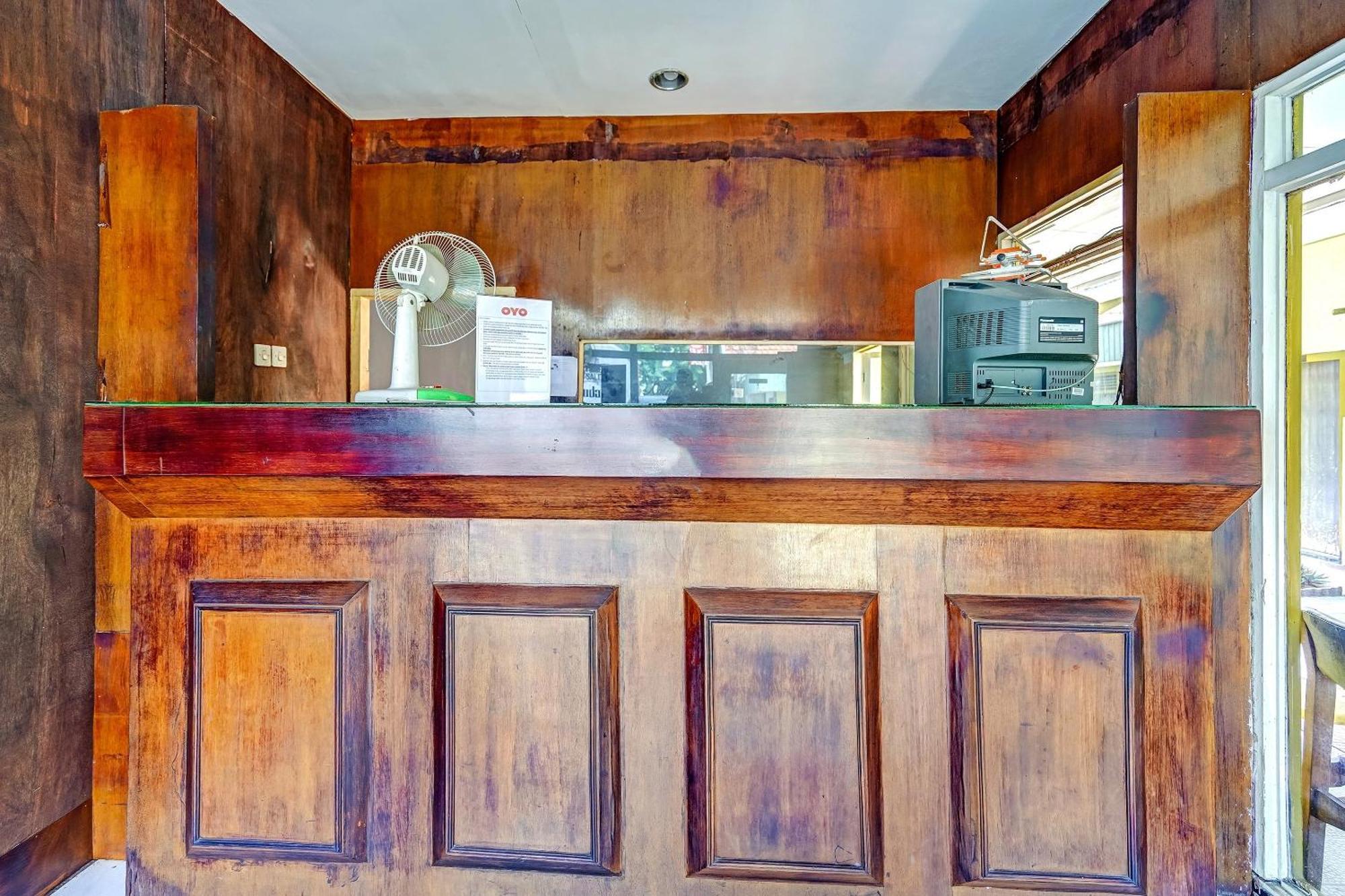 Hotel Kalimantan スラバヤ エクステリア 写真